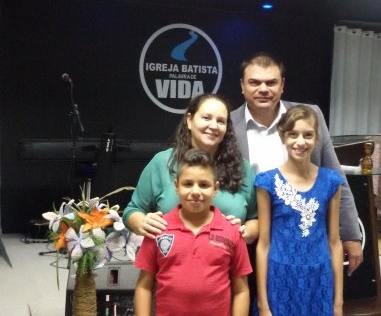 Pr Crislano e Familia
